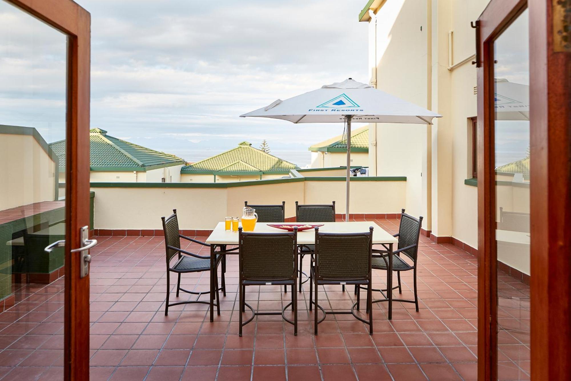 First Group Perna Perna Mossel Bay Apartment Exterior photo